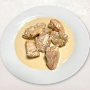 Sauté de chapon sauce foie...