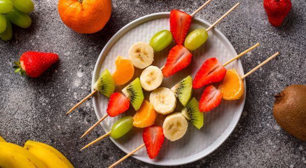 Brochettes de fruits