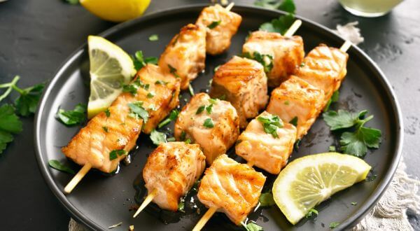 Brochettes de saumon